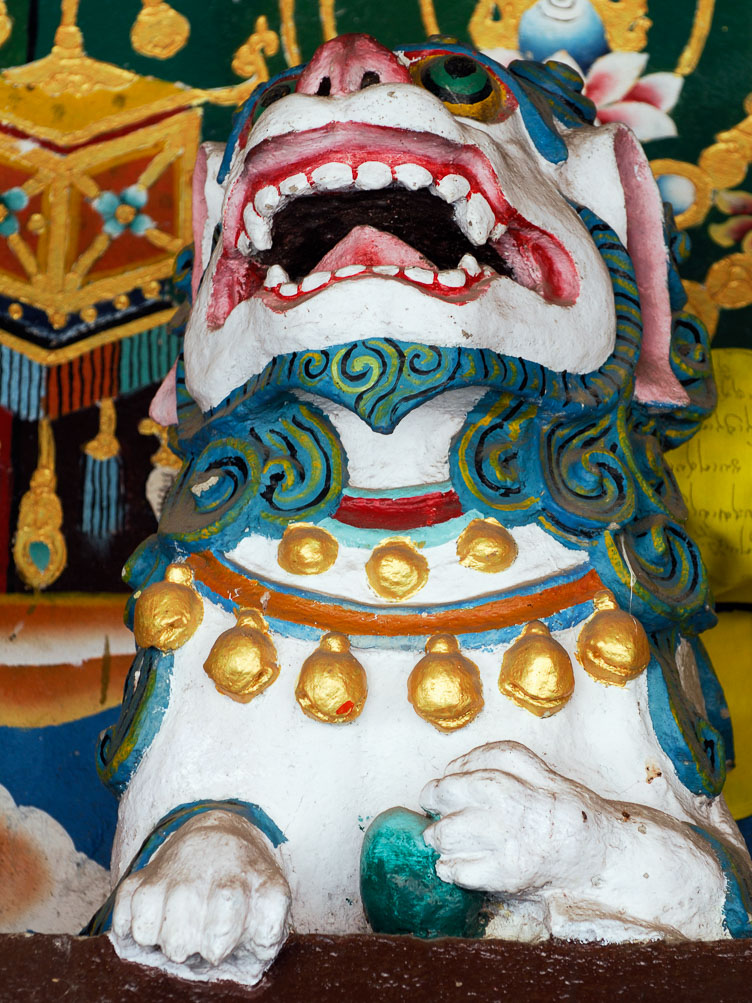 SB06017-Gantok-Rumtek-Monastery.jpg