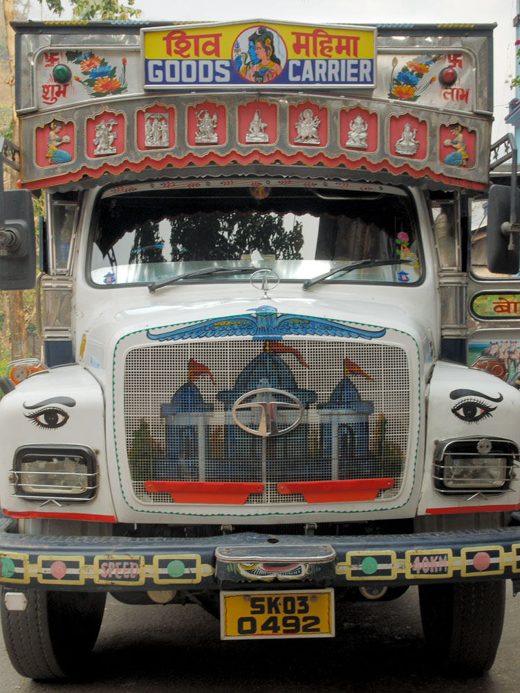Decorated truck SB06153-Decorated-truck.jpg