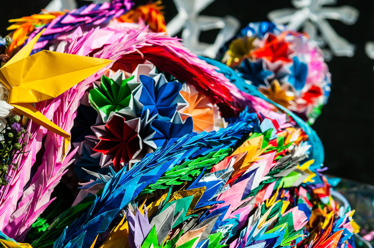 JA081315E-Cranes-at-Nagasaki-Peace-Memorial-Park.jpg