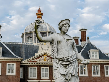 JA081453-Huis-ten-Bosch.jpg JA081453-Huis-ten-Bosch.jpg