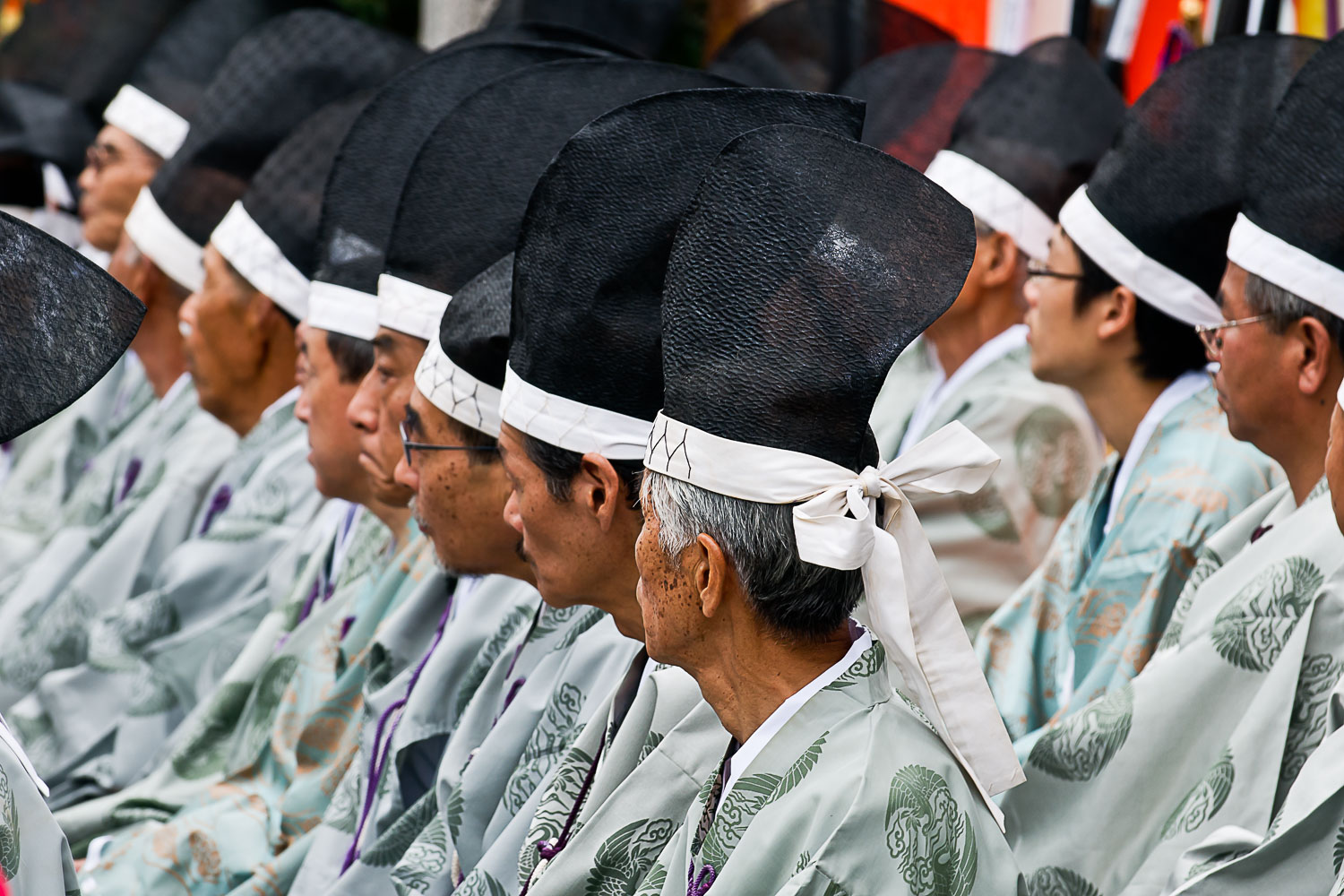 JA080294E-Religious-ceremony-at-Kamakura.jpg