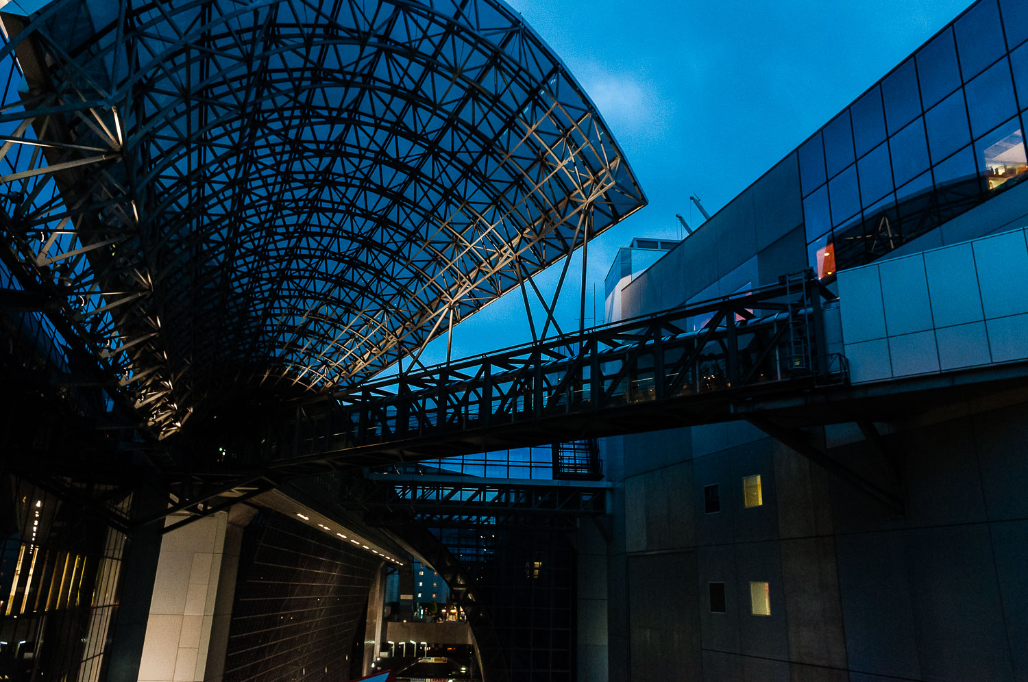 JA080459E-Kyoto-Station.jpg