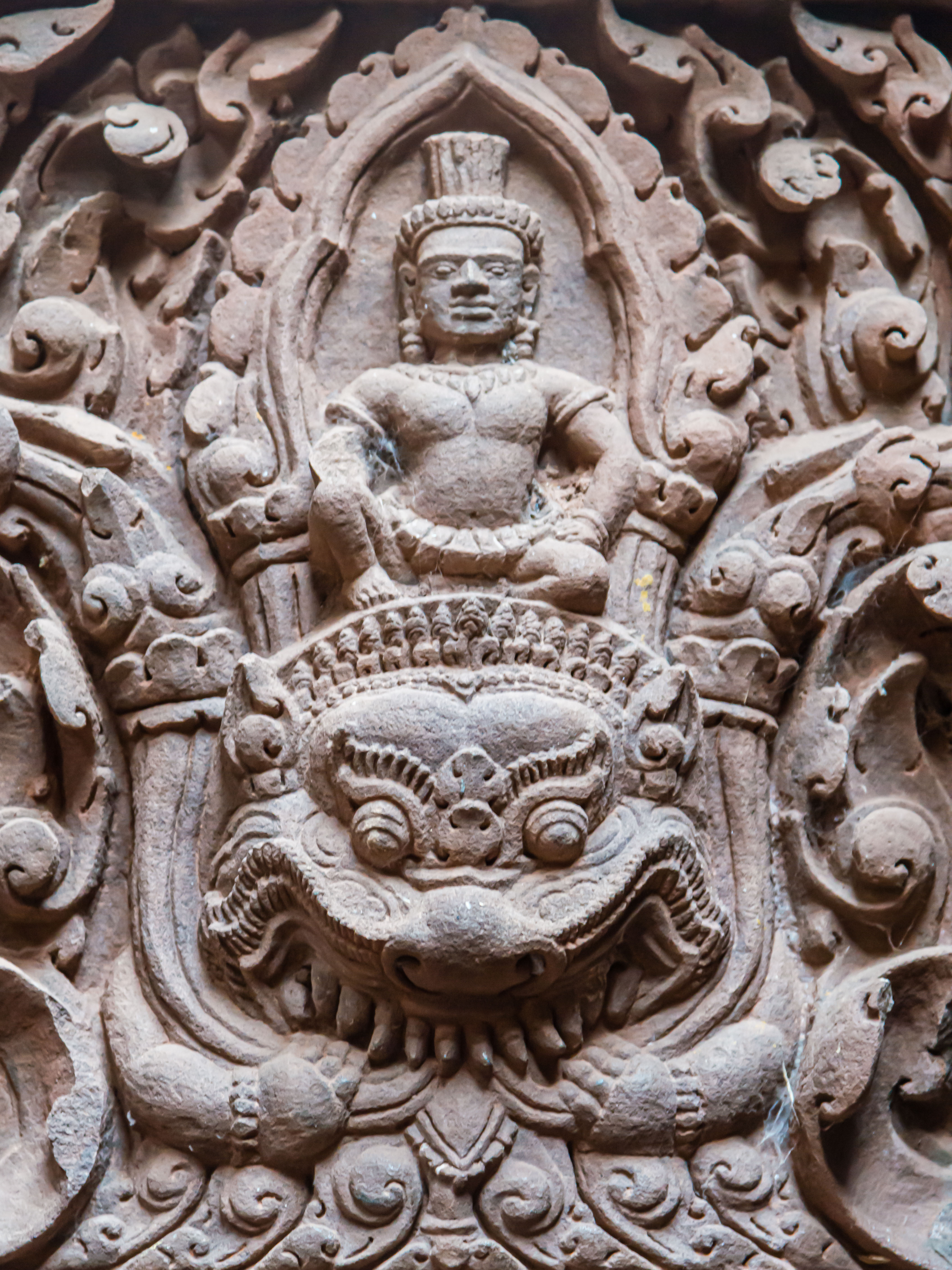 LA160894-Vishnu-riding-Garuda.jpg