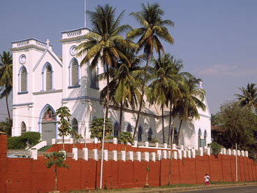 MY96007-Yangon-church_v1.jpg