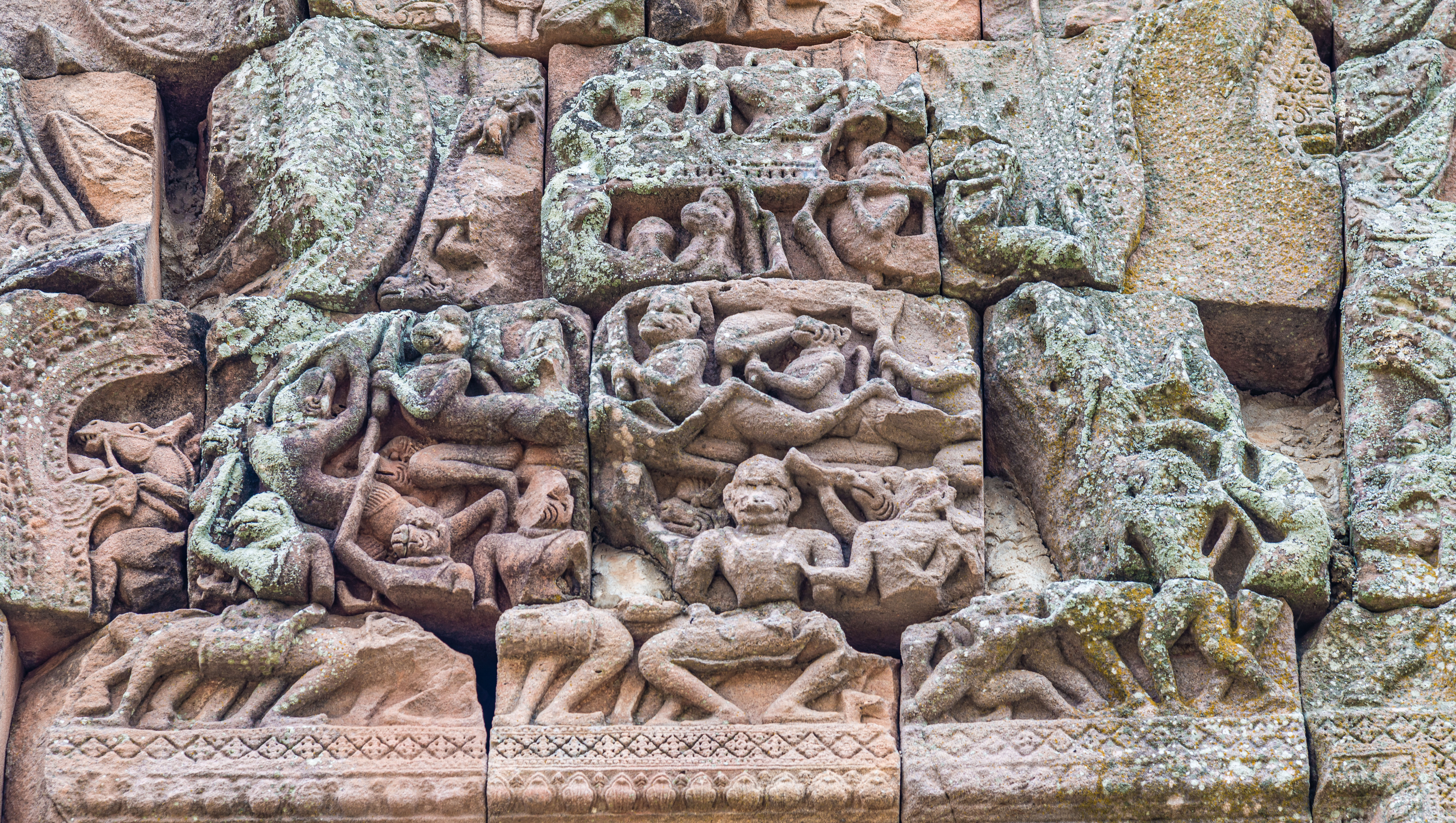 TL162606-Phanom-Rung---Relief-of-the-kidnapping-of-Sita_.jpg