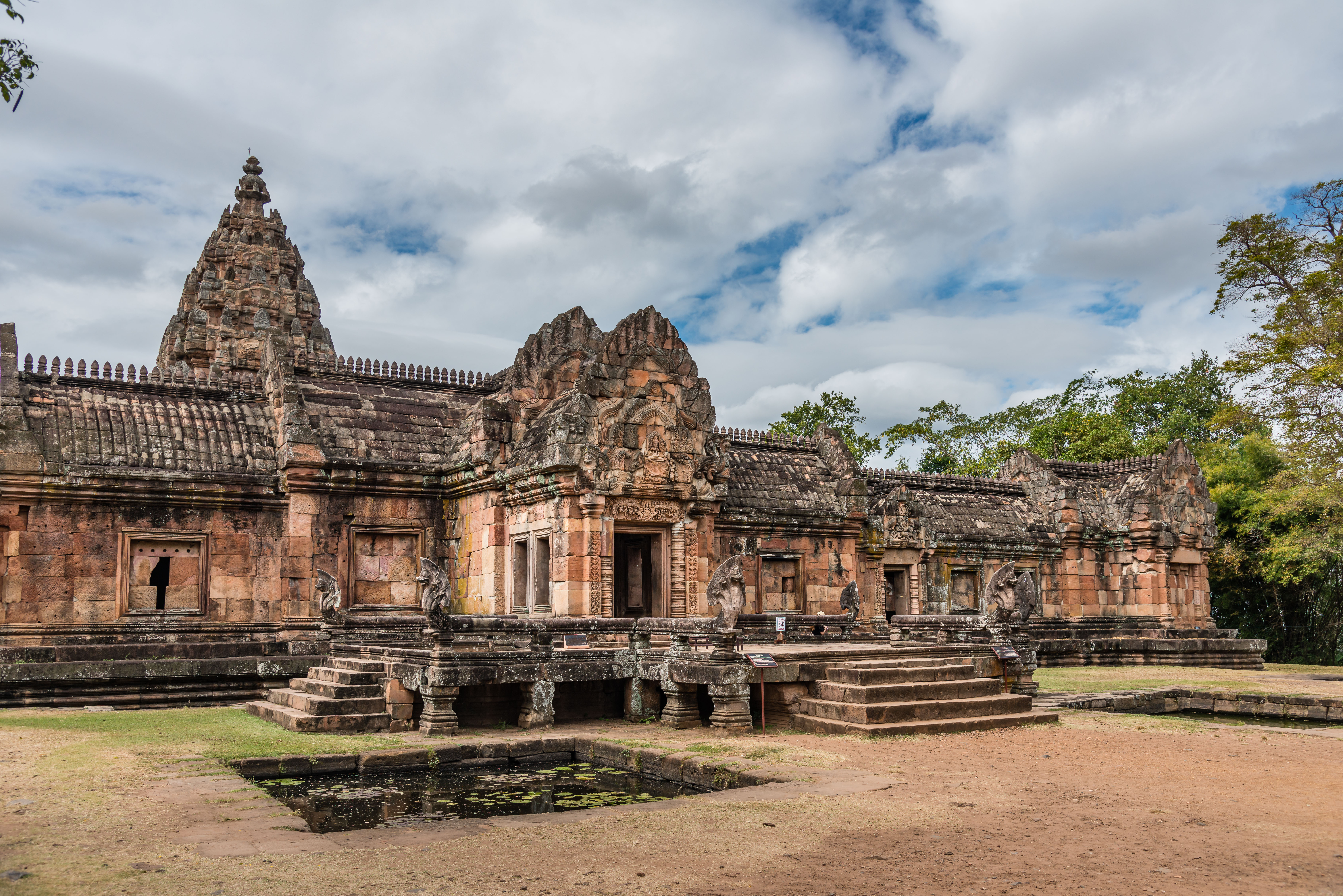 TL162631-Phanom-Rung_.jpg