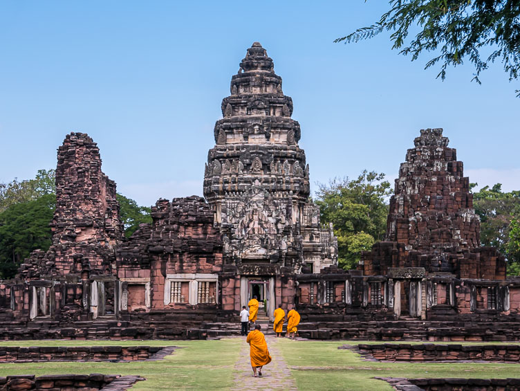 TL162373-The-Phimai-complex.jpg