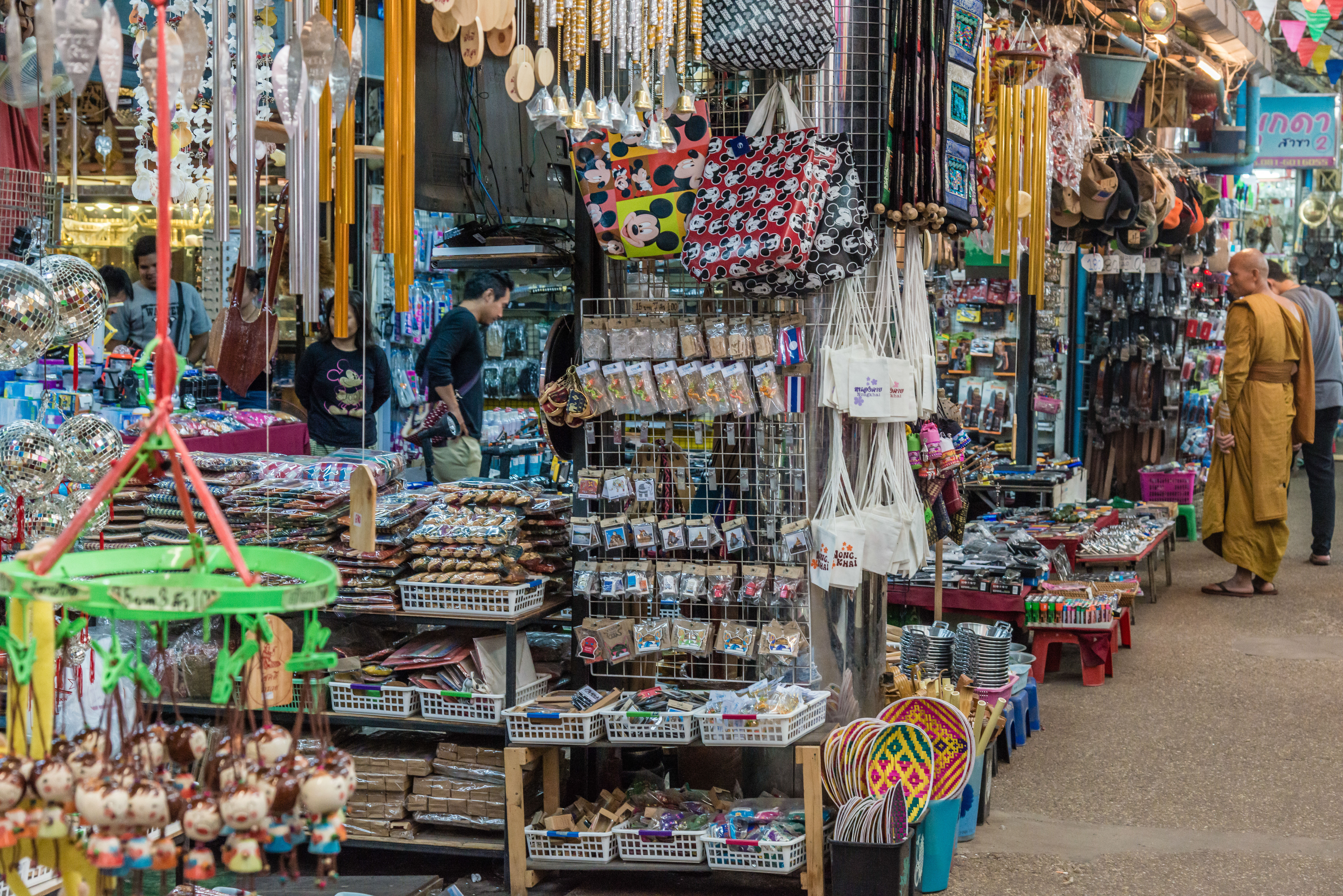 TL170667-Taa-Sadej-market.jpg