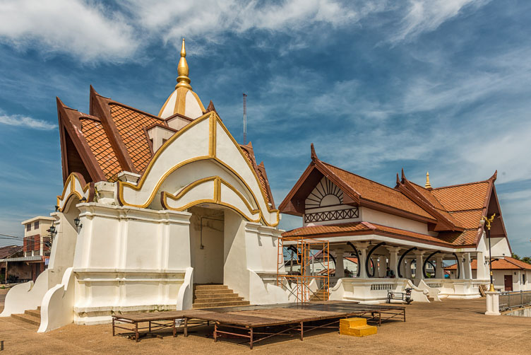 Customs at That Phanom TL170238-Customs-at-That-Phanom.jpg