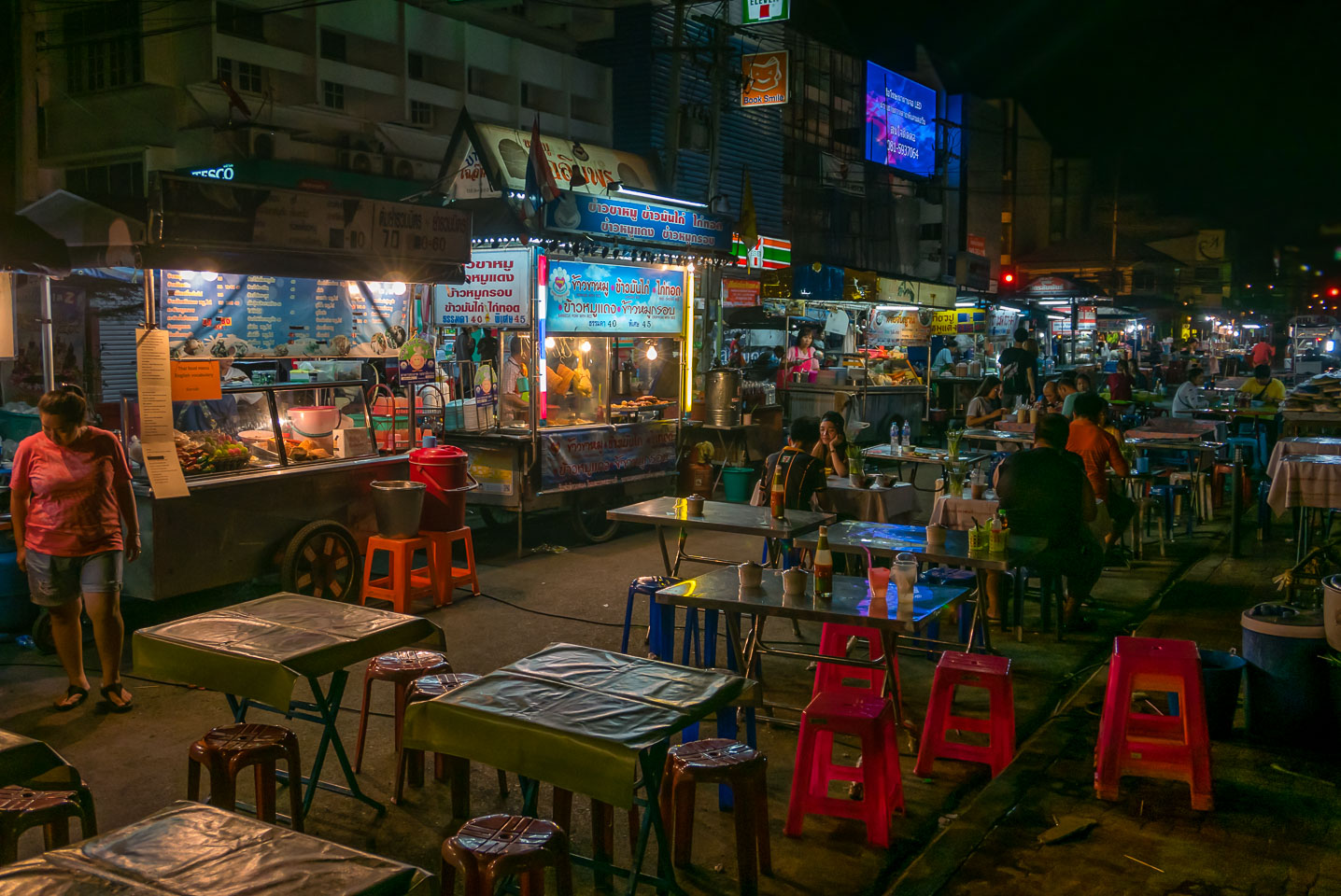 TL160189-The-night-market.jpg