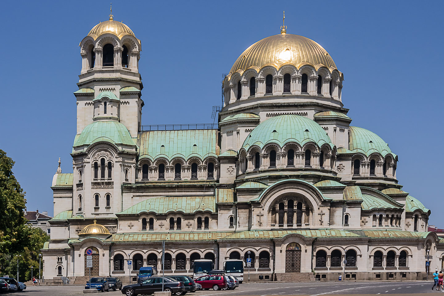 BG120539E-Alexander-Nevsky-Catedral-in-Sofia.jpg