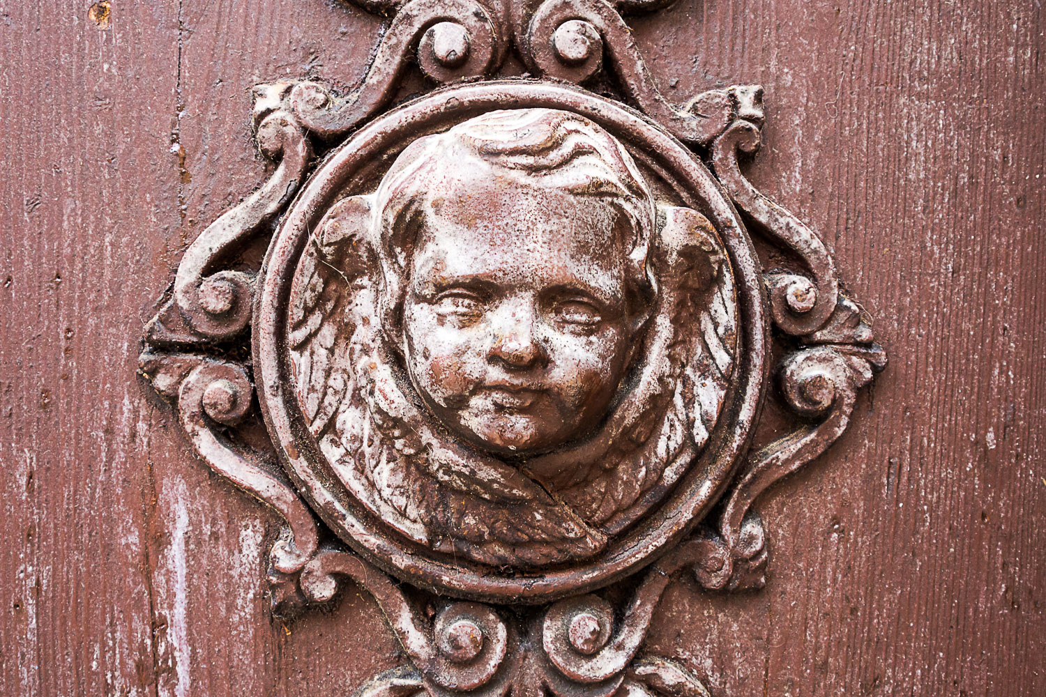 CR120638E-Zadar-detail-on-a-door-of-saint-Simeon-church.jpg