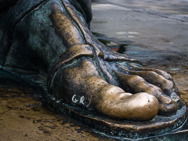 CR120262E-Split-Grgur-of-Nin's-foot_v1.jpg CR120262E-Split-Grgur-of-Nin's-foot_v1.jpg