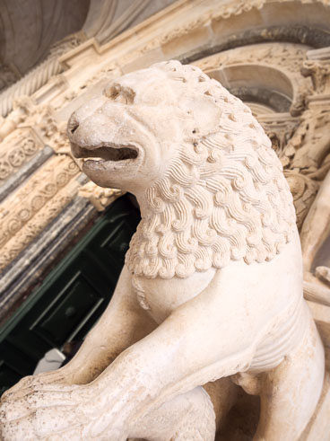 CR120437E-Trogir--St-Laurentius-Cathedral.jpg CR120437E-Trogir--St-Laurentius-Cathedral.jpg