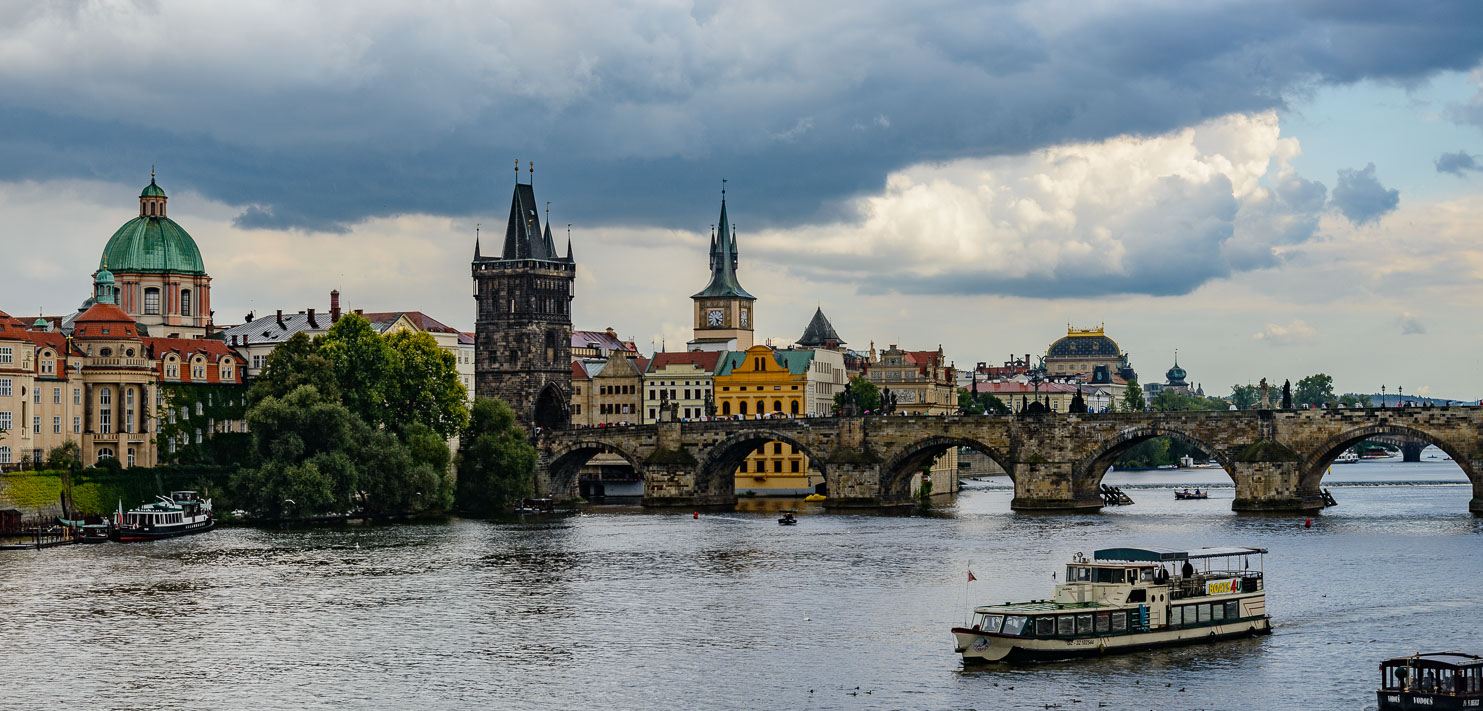 CZ151344-The-Charles-Bridge.jpg