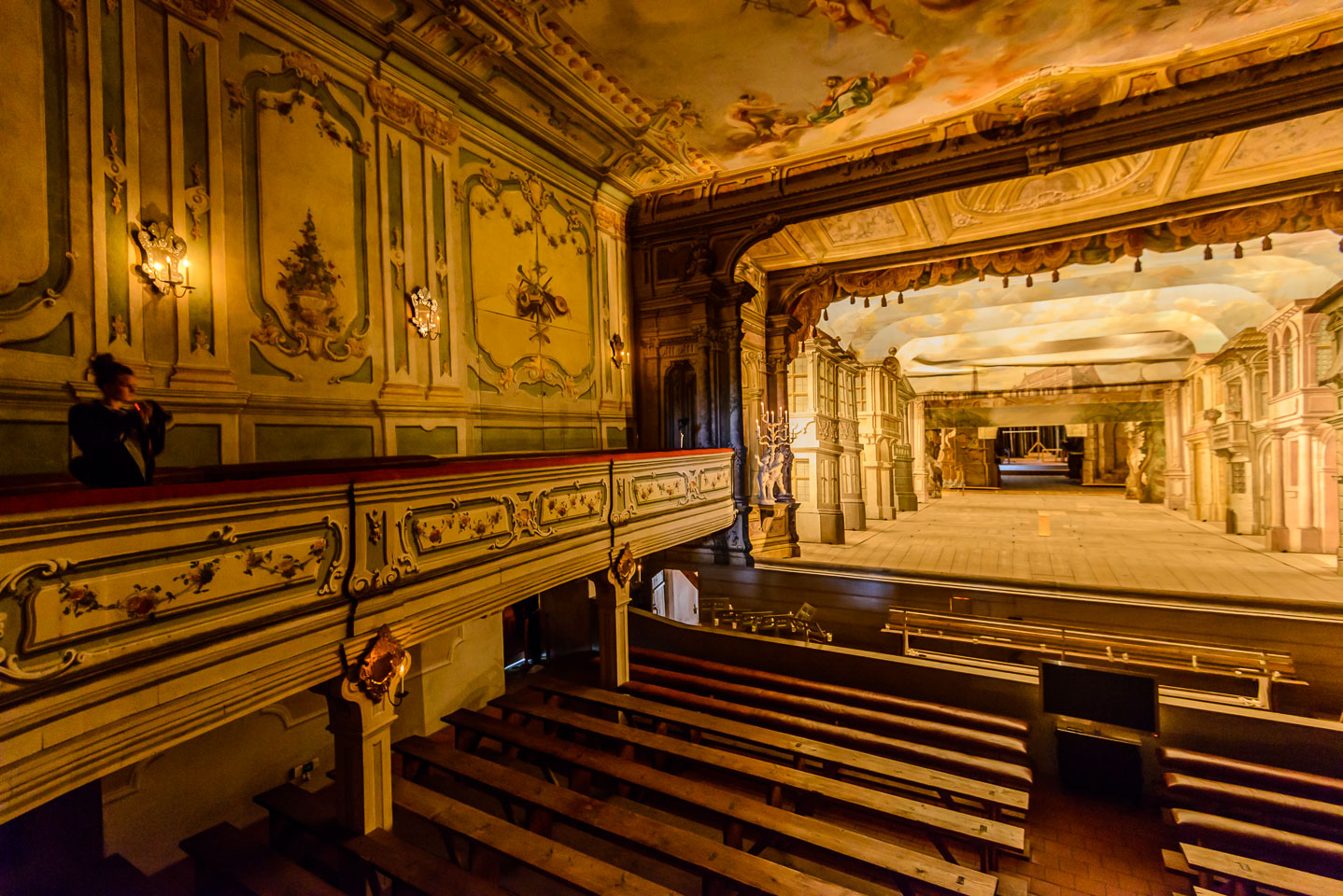 CZ15223-Cesky-Krumlov-Castle-The-Baroque-Theatre.jpg