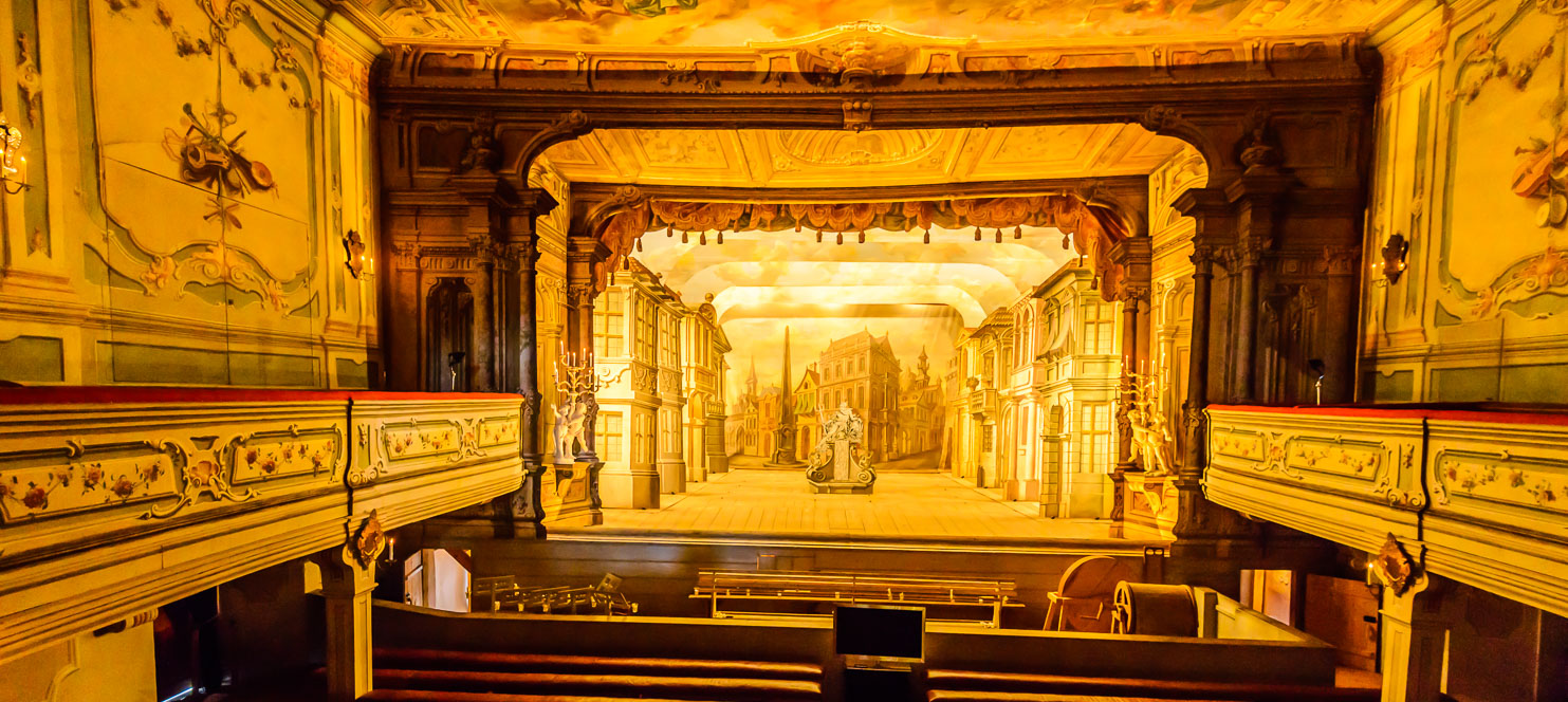 CZ15235-Cesky-Krumlov-Castle-Stage-of-the-Baroque-Theatre.jpg