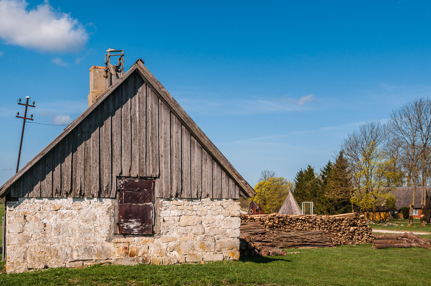 ES090306-Saaremaa-Island---Angla_.jpg