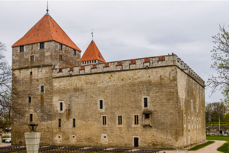 Kuressaare - Bishops Castle ES090291-Edit-Kuressaare---Bishops-Castle.jpg