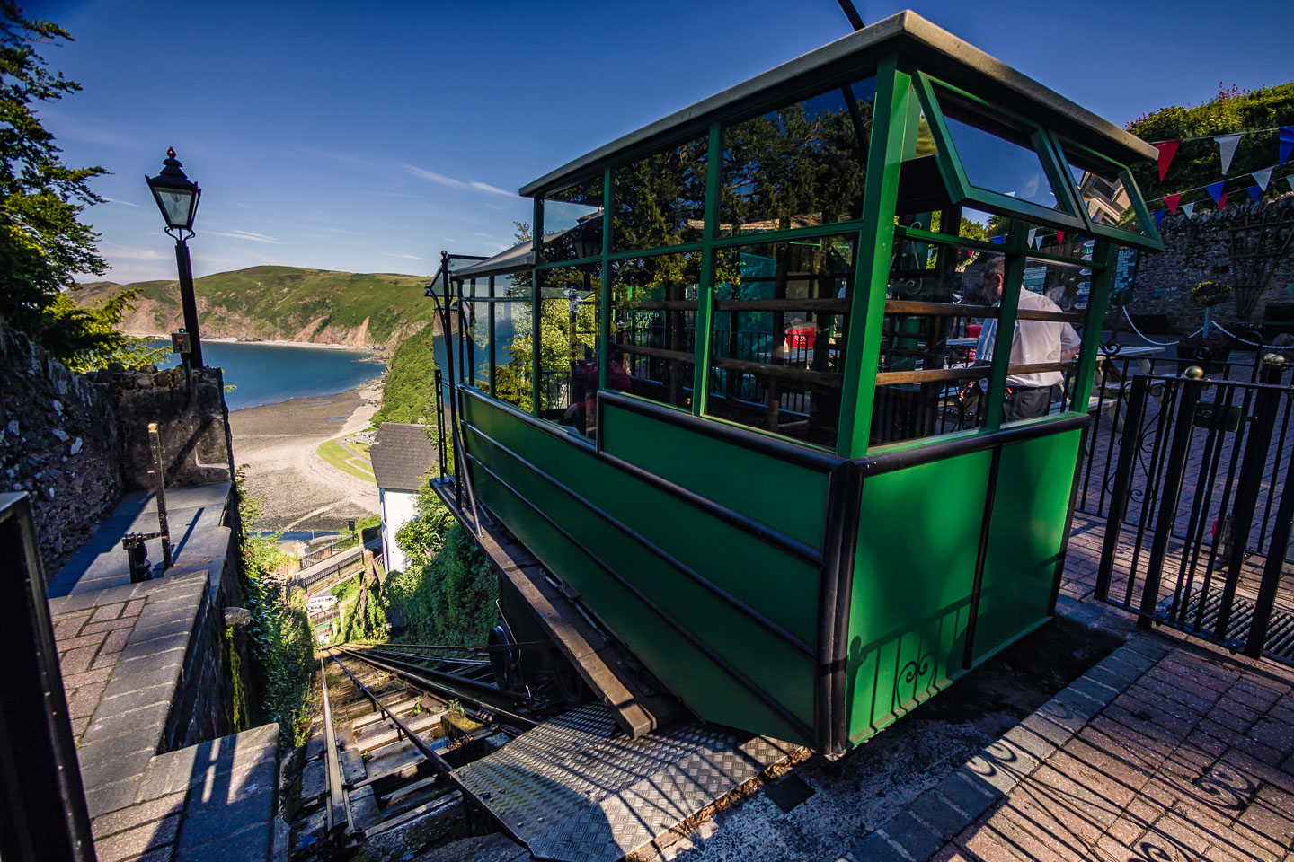 GB150462-E-Lynton-and-Lynmouth-Cliff-Railway_.jpg