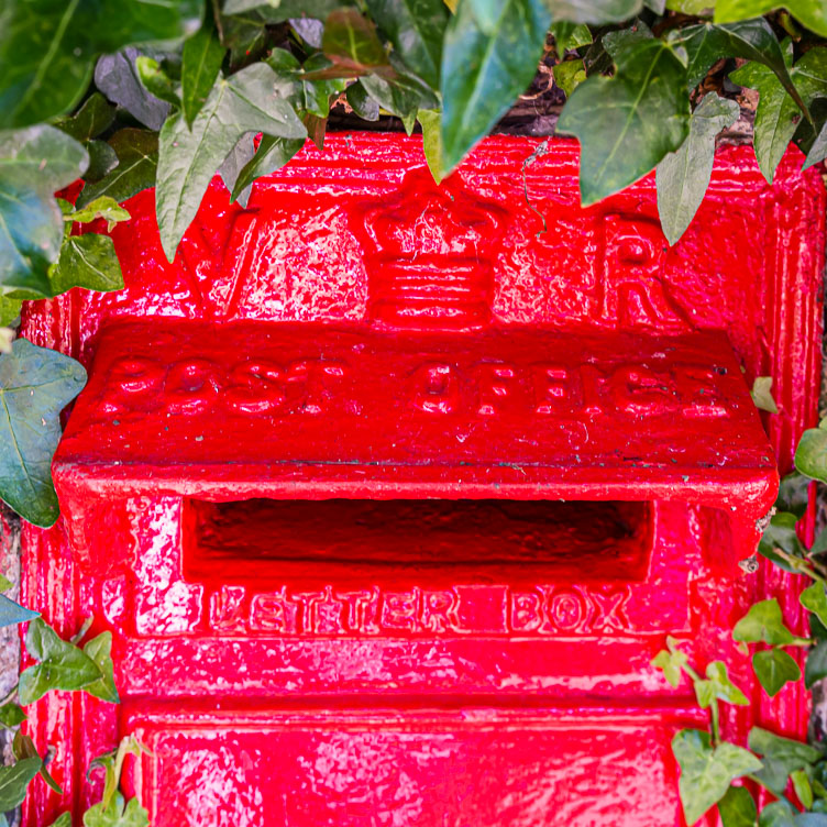 GB150359-Porlock-Victorian-mailbox.jpg