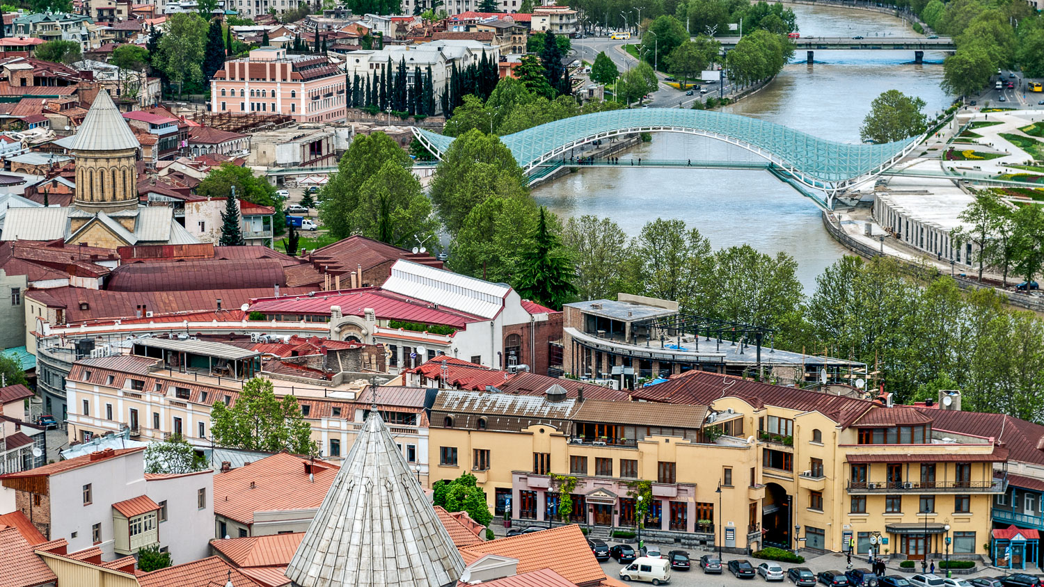 GE110055-Edit-View-over-Tblisi_v1.jpg