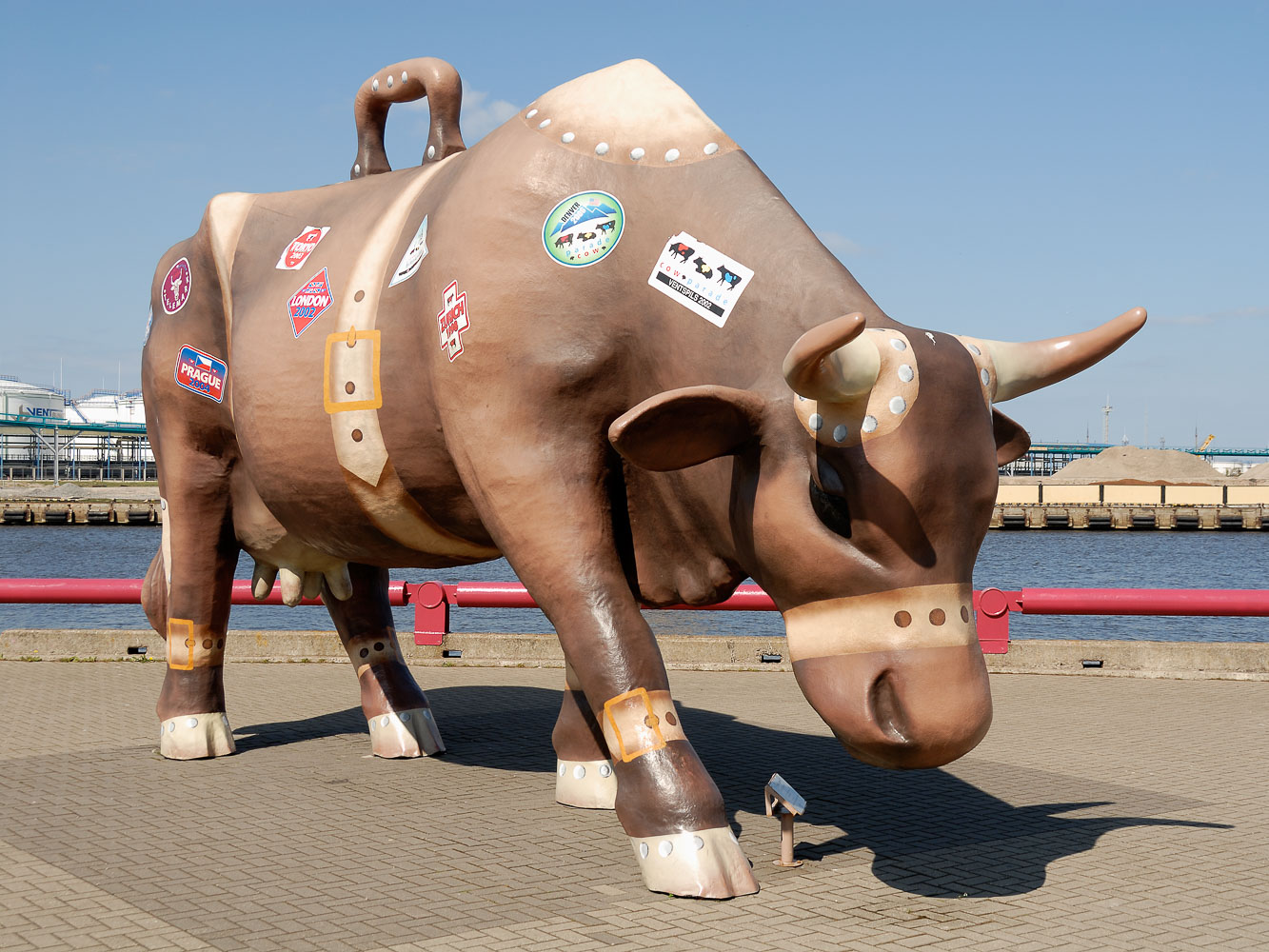 LE080285-Ventspils---Bull-art_v1.jpg