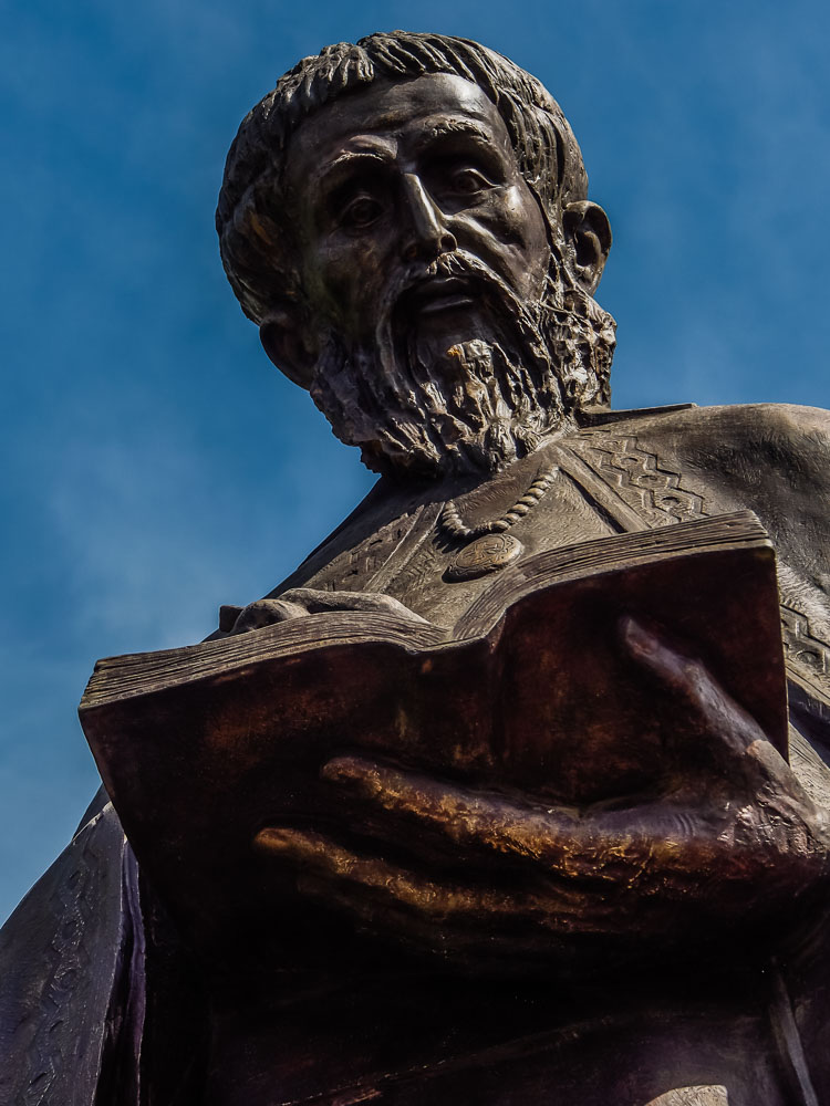 MA140044E-Ohrid-statue-of-Saint-Naum_v1.jpg