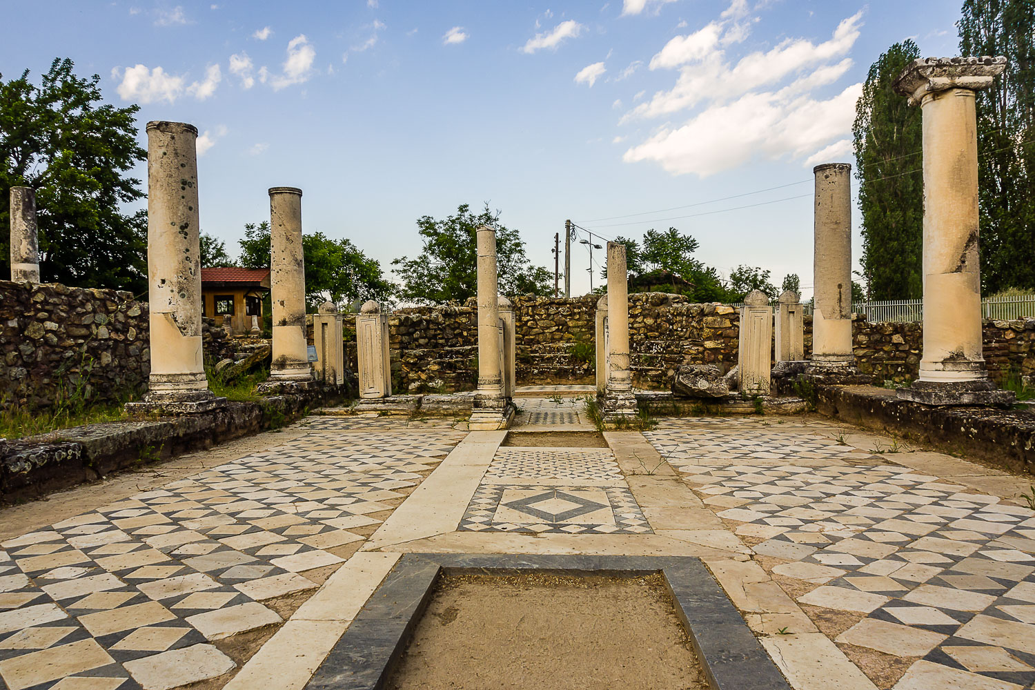 MA140360E-Heraclea-The-Small-Basilica.jpg