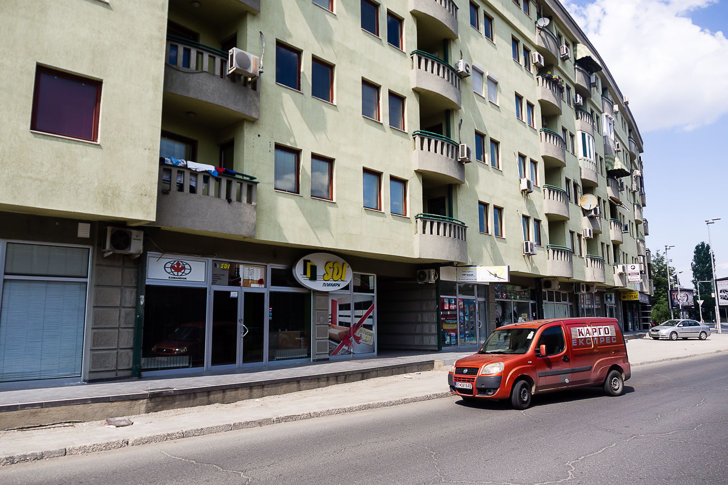 MA140749E-Skopje-street-view-.jpg