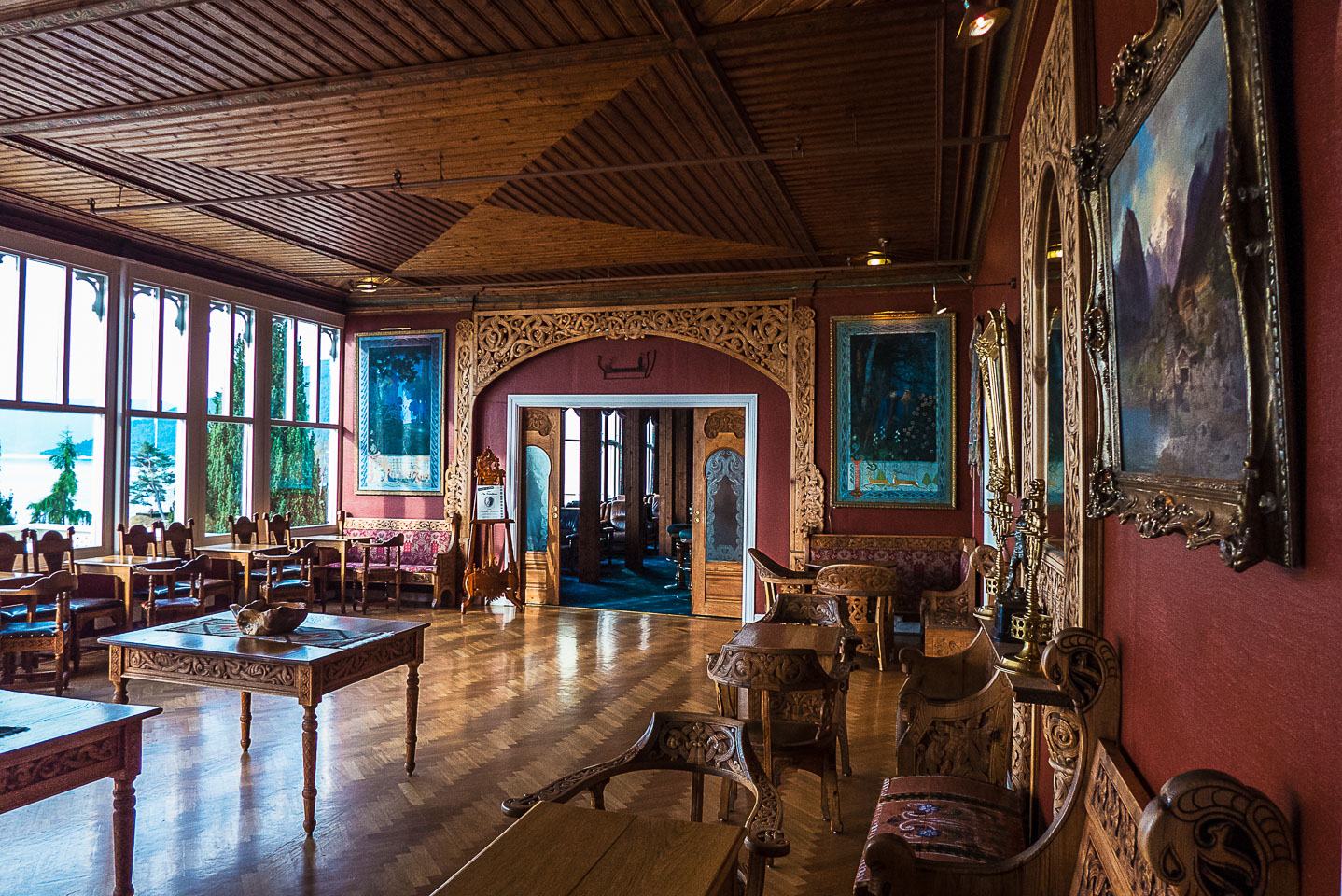 NO140319E-Balestrand-Interior-of-Kvikness-Hotel.jpg