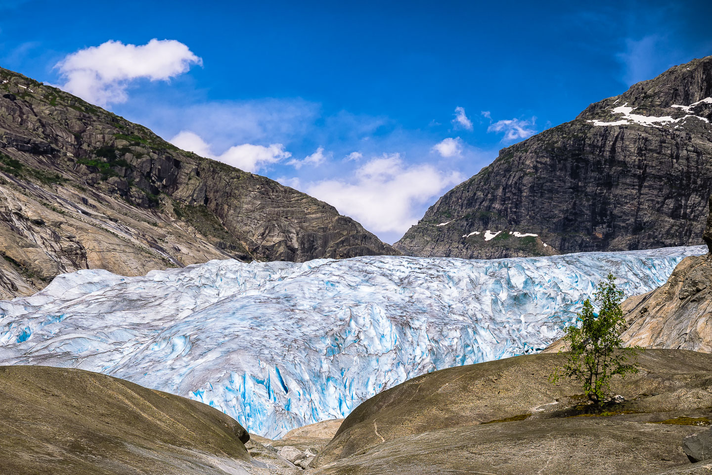 NO140340E-Nigardsbreen-glacier.jpg