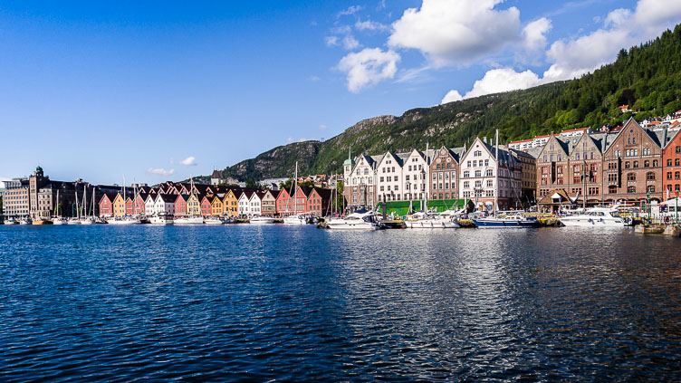 NO140089E-Bergen-Bryggen-from-the-seaside.jpg