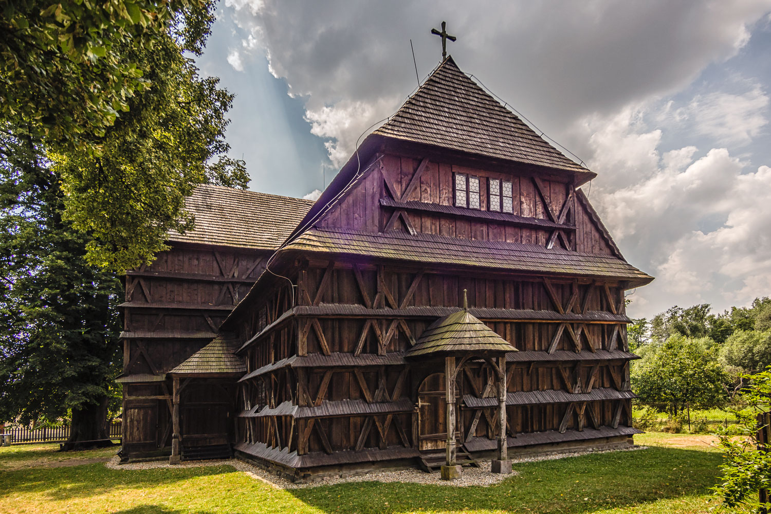 SL15297-Edit-The-wooden-church-of-Hronsek.jpg