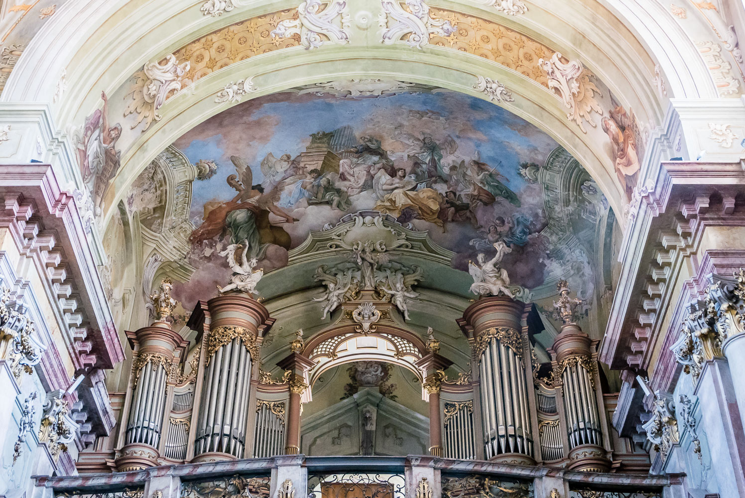 SL15452-Organ-of-te-church-in-the--Premonstratensian-Monastery-in-Jasov.jpg