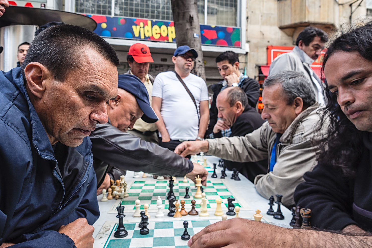 CO150168E-Bogota–chess-games-on-7th-avenue.jpg