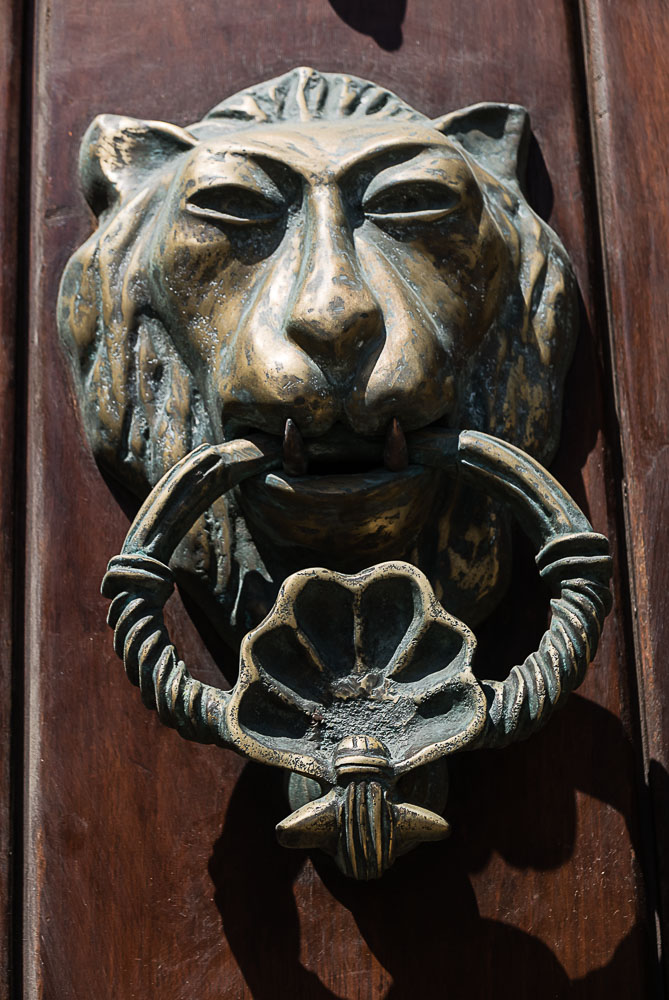 CO151357E-Cartagena-typical-doorknob.jpg