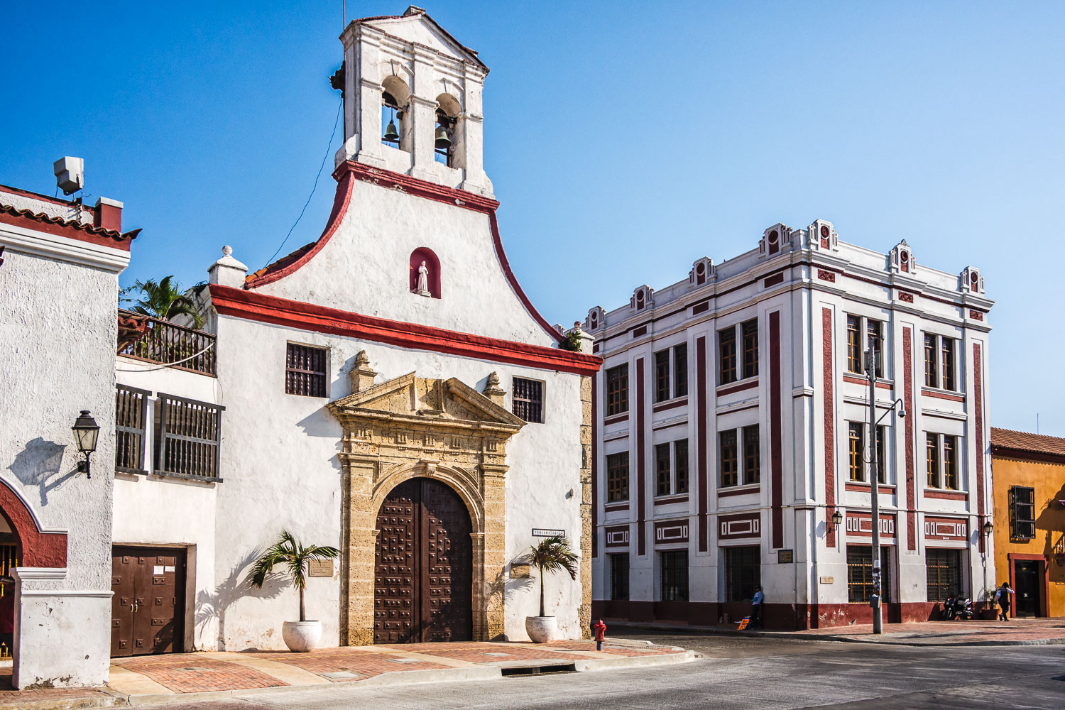 CO151434E-Cartagena-small-church.jpg