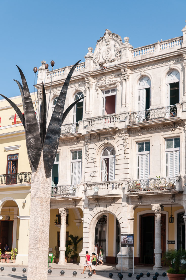 Plaza Vieja CU120277-Plaza-Vieja_.jpg