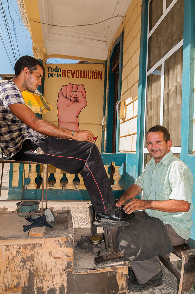 CU120960-Edit-Baracoa---Business-as-usual-after-the-revolution.jpg