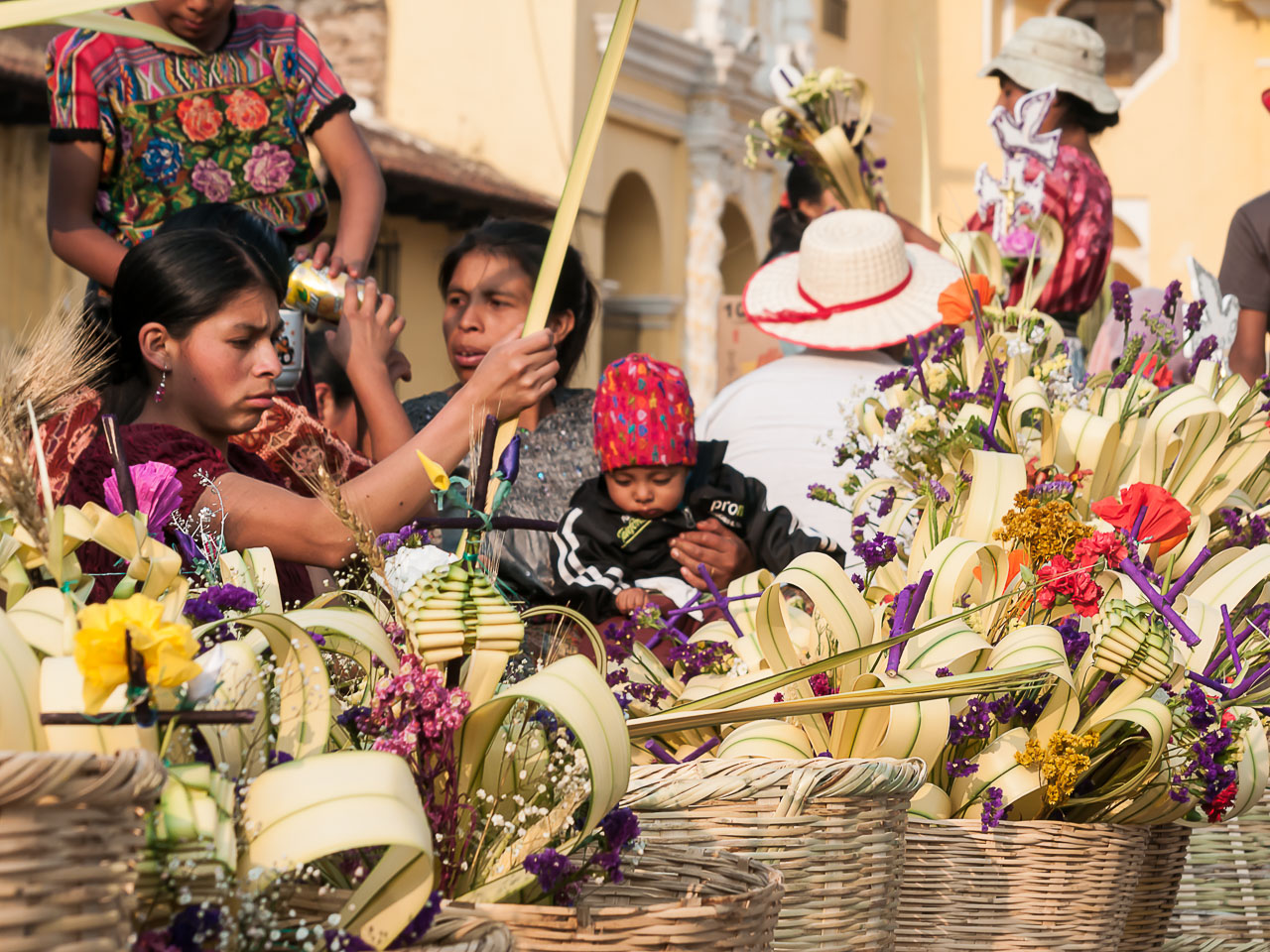 AN120023-Edit-La-Merced-on-Palm-Sunday.jpg