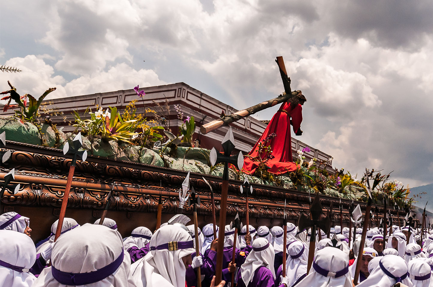 AN120531-Edit-Procession-Iglesia-La-Merced.jpg