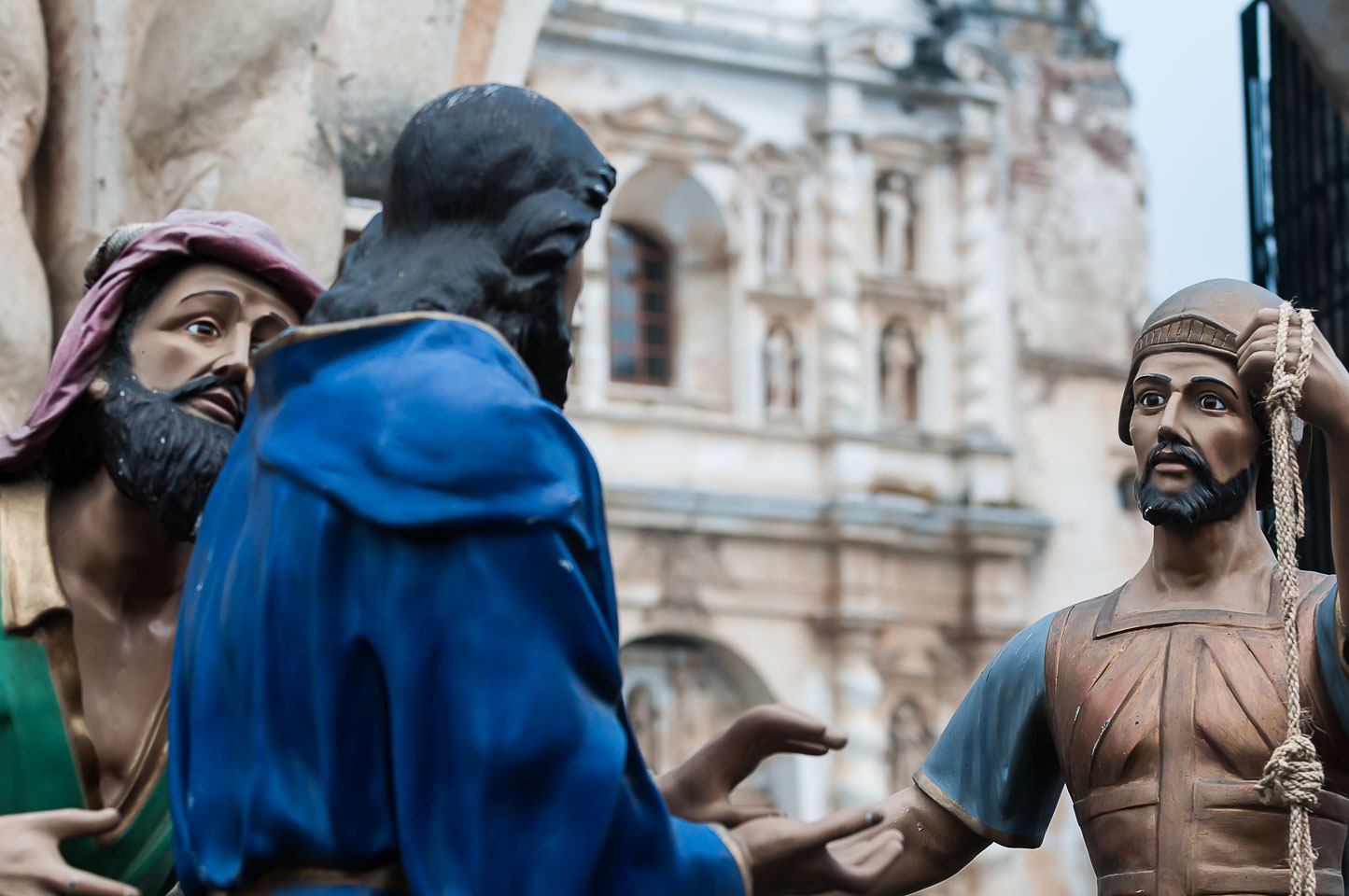 AN120556-Edit-Procession-La-Cathedral-Senor-Sepultado.jpg