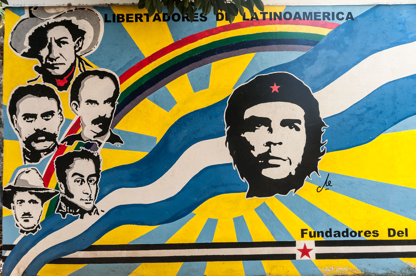 NI120030-Leon-Mural-of-the-Liberators-of-latin-America.jpg