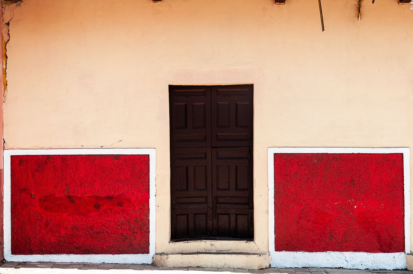 NI120204-Edit-Granada-Facade.jpg