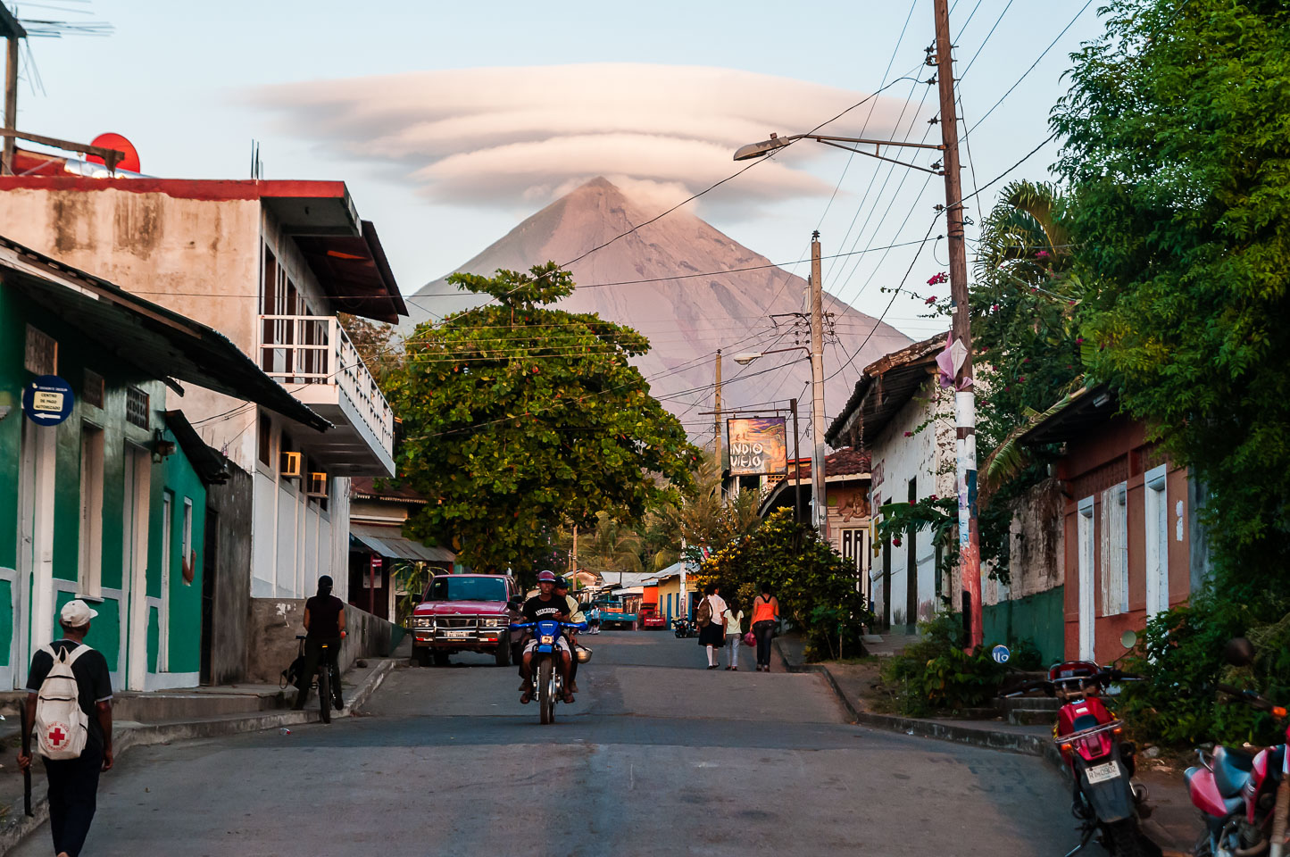 NI120372E-Volcan-Conception-on-Ometepe.jpg