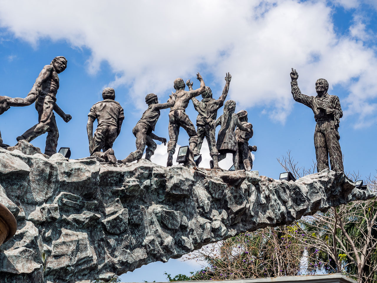 PA150608E-Panama-city-Anulfo-Arias-Monument.jpg