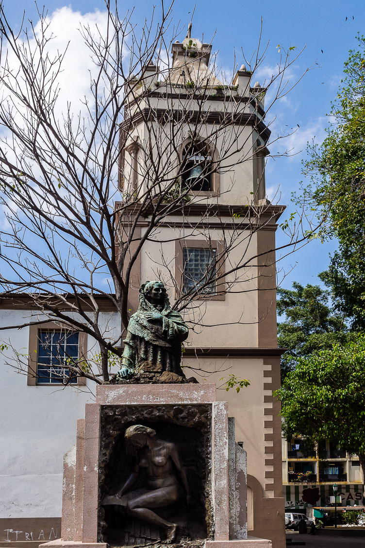 PA150050E-Church-in-Casco-viejo-in-Panama-city.jpg